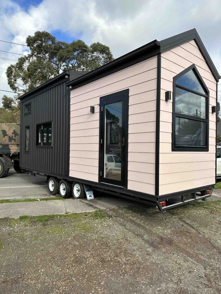 Arnhem pink tiny house -014
